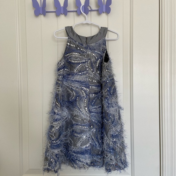EUC | Isobella & Chloe girls high neck fuzzy sequin dress — size 5 - Picture 5 of 7